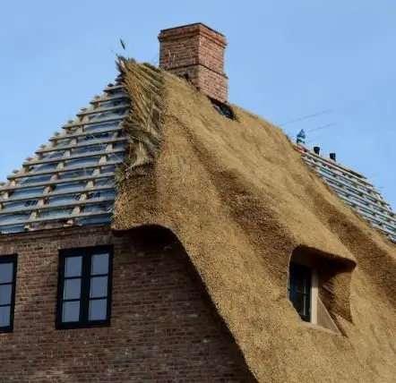 Thatched Cottage Roof under construction