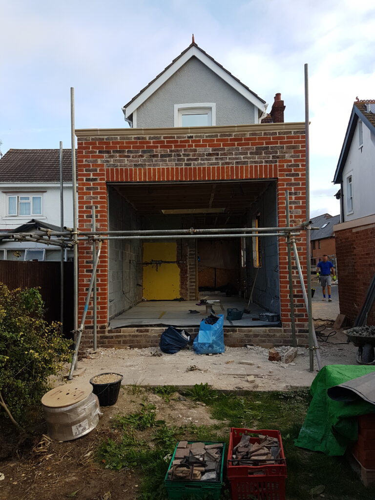 Will an Architect work with builders